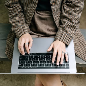 pexels-ivan-samkov-5429131